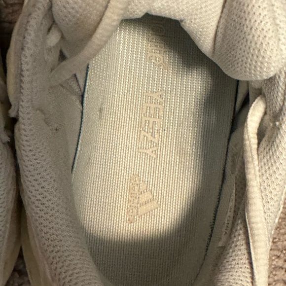 Yeezy Boost 700 Analog - Picture 7 of 8